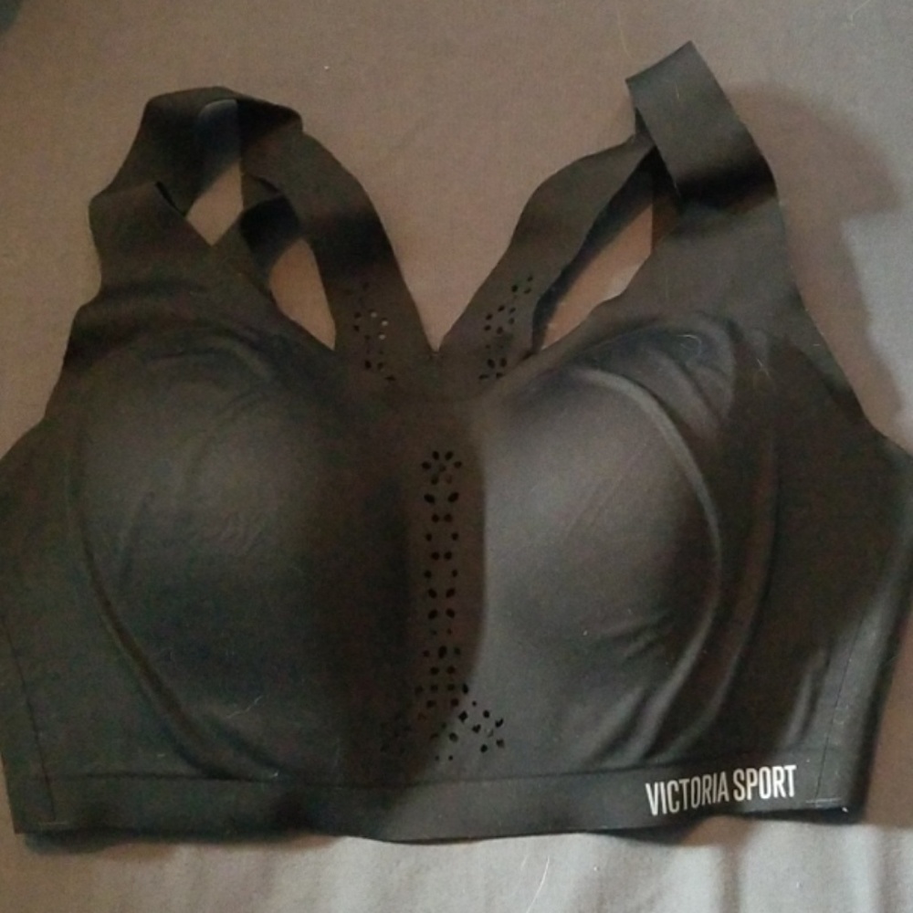 BLACK VS SPORTS BRA 34D
